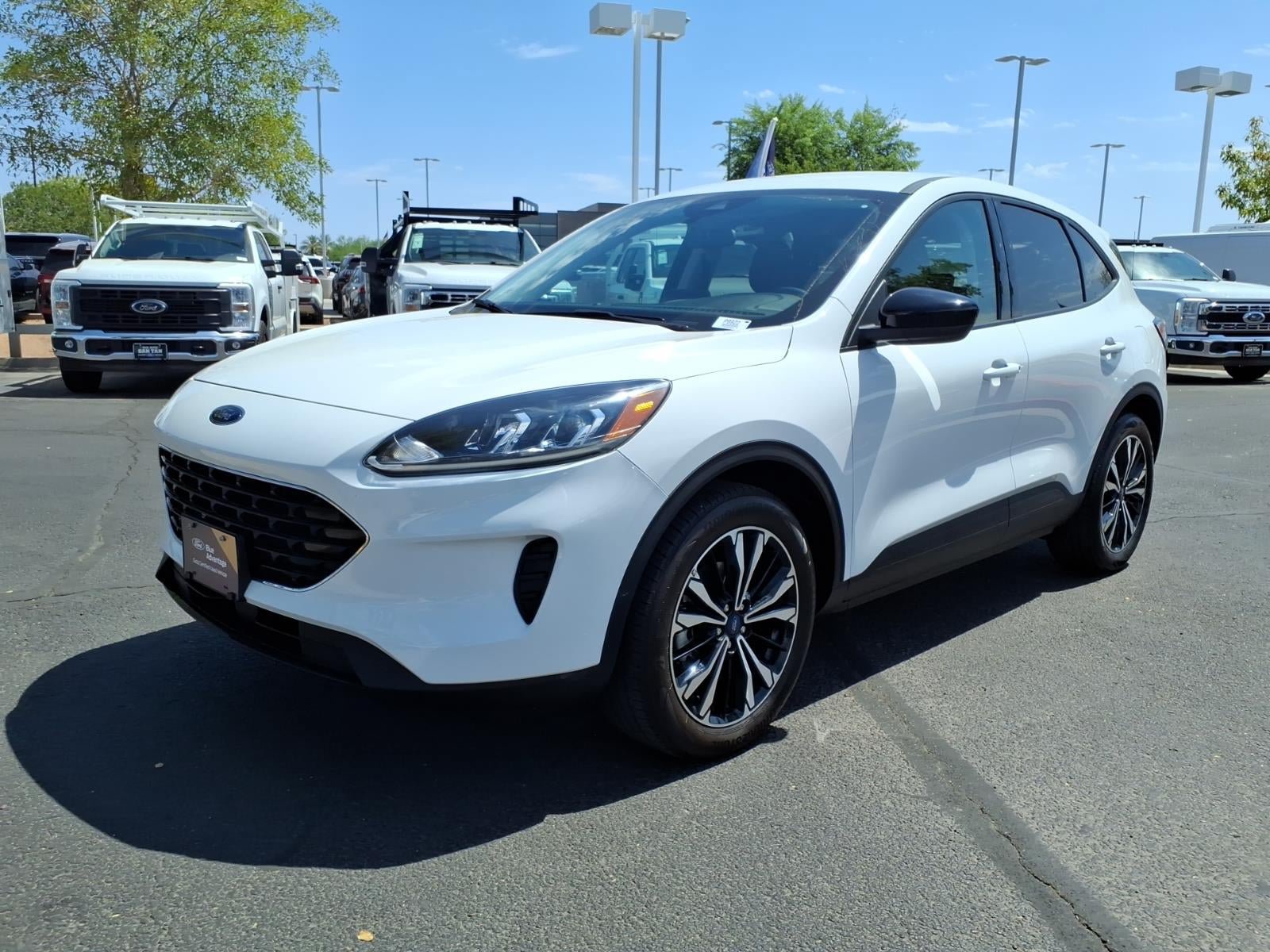 Certified 2022 Ford Escape SE w/ SE Sport Appearance Package FWD image 8