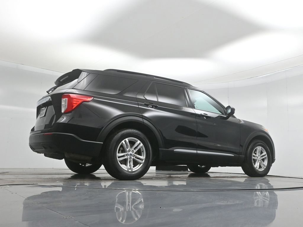 Certified 2022 Ford Explorer XLT image 15