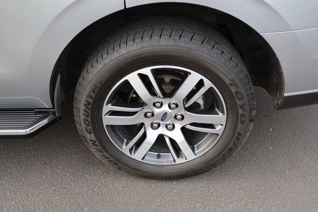 Certified 2023 Ford Expedition XLT image 19