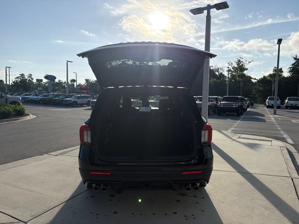 Certified 2026 Ford Explorer ST w/ Sun And Sound Package RWD image 7