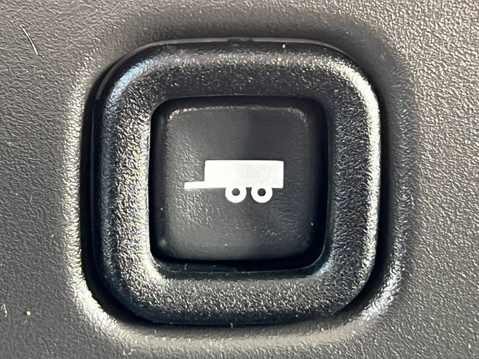 Used 2024 Chevrolet Express 2500 Work Van w/ Driver Convenience Package image 28