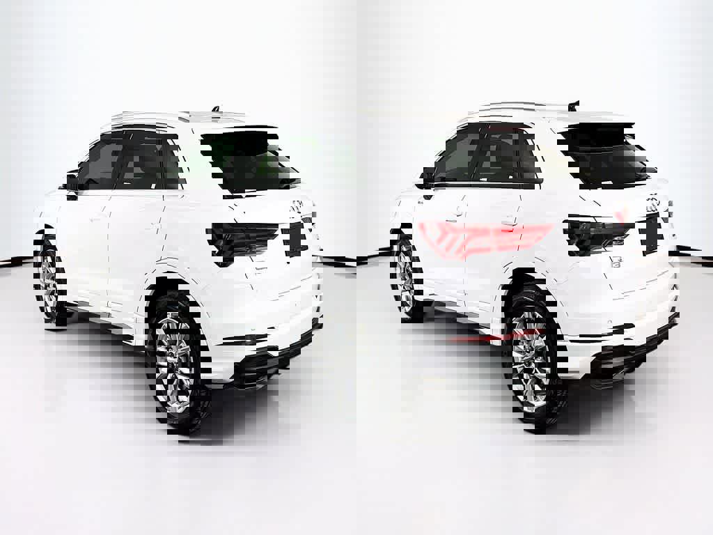 Used 2024 Audi Q3 2.0T Premium image 4