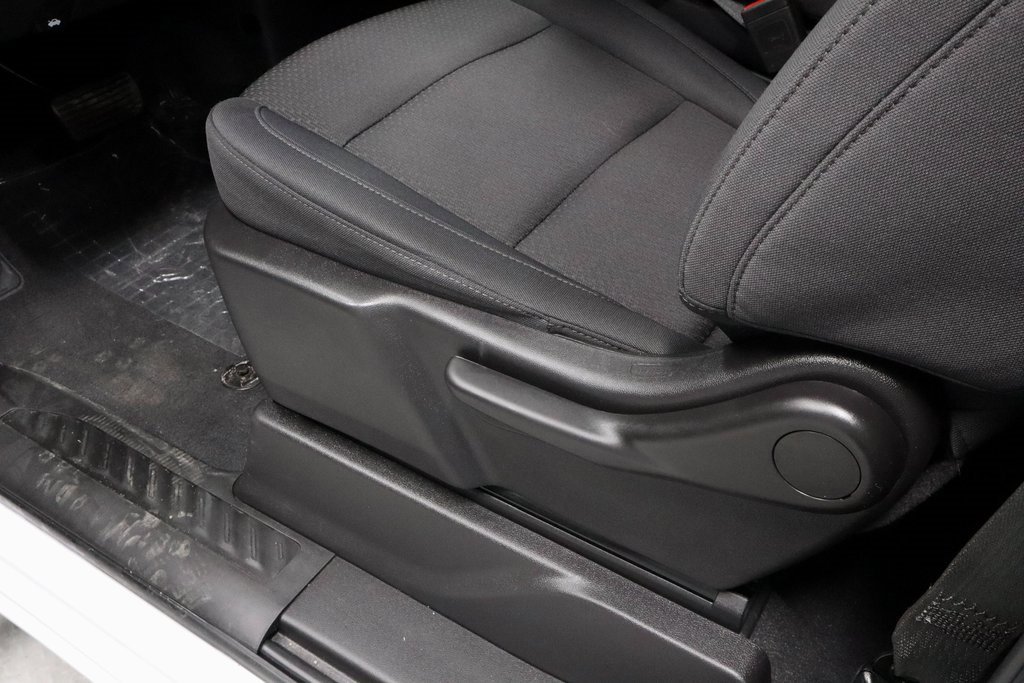Used 2025 Chevrolet Silverado 1500 W/T image 19