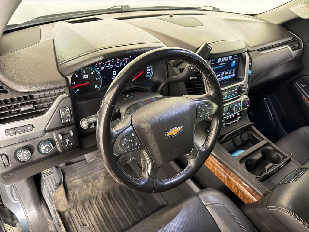 Used 2019 Chevrolet Suburban Premier w/ RST 6.2L Performance Edition AWD/4WD image 13