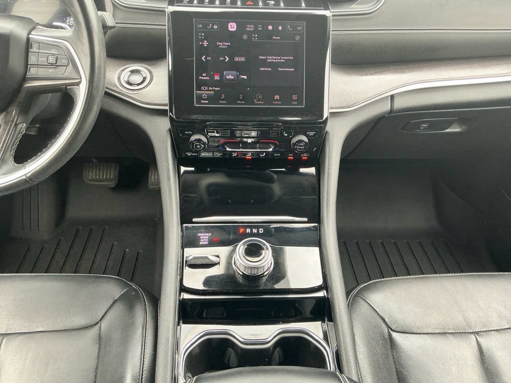 Used 2021 Jeep Grand Cherokee L Limited AWD/4WD image 20