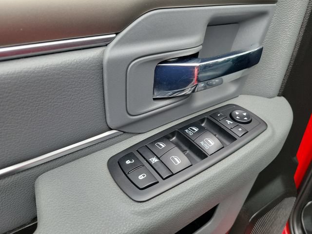 Used 2019 RAM 1500 Classic SLT w/ Luxury Group AWD/4WD image 21