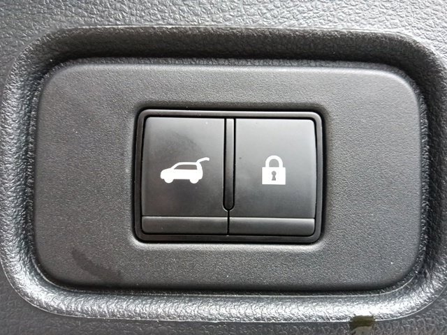Used 2024 Nissan Pathfinder SL AWD/4WD image 31