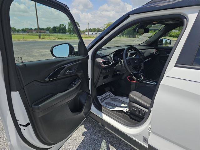 Used 2023 Chevrolet TrailBlazer RS w/ Convenience Package AWD/4WD image 14