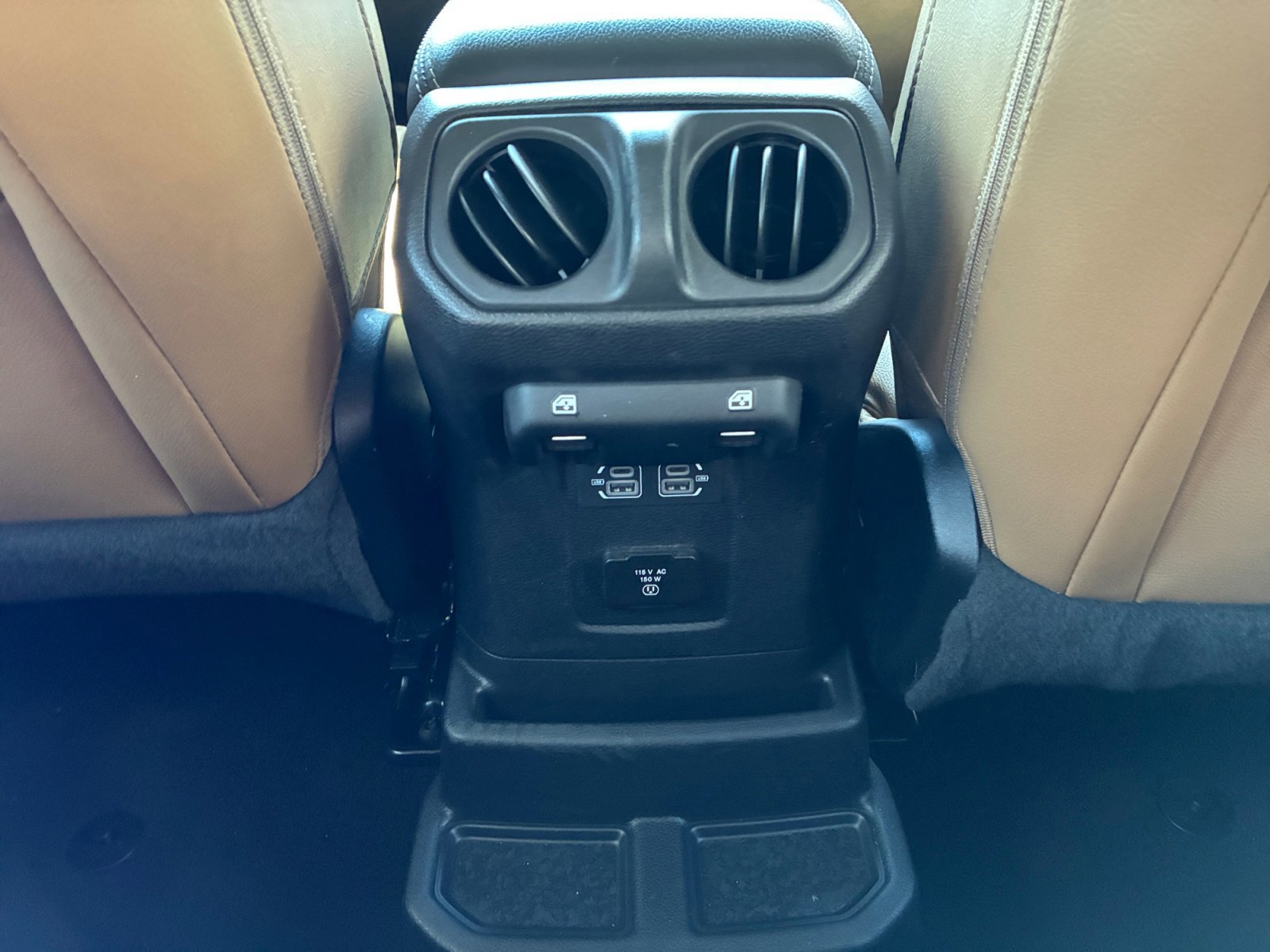 Used 2021 Jeep Wrangler Unlimited Sahara image 31