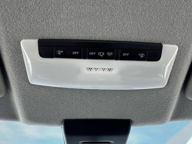 Used 2020 Nissan Kicks SV image 19