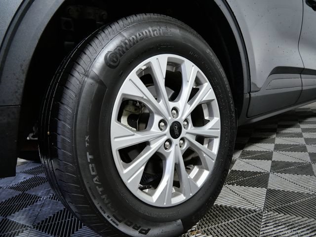 Certified 2025 Ford Escape Active AWD/4WD image 9