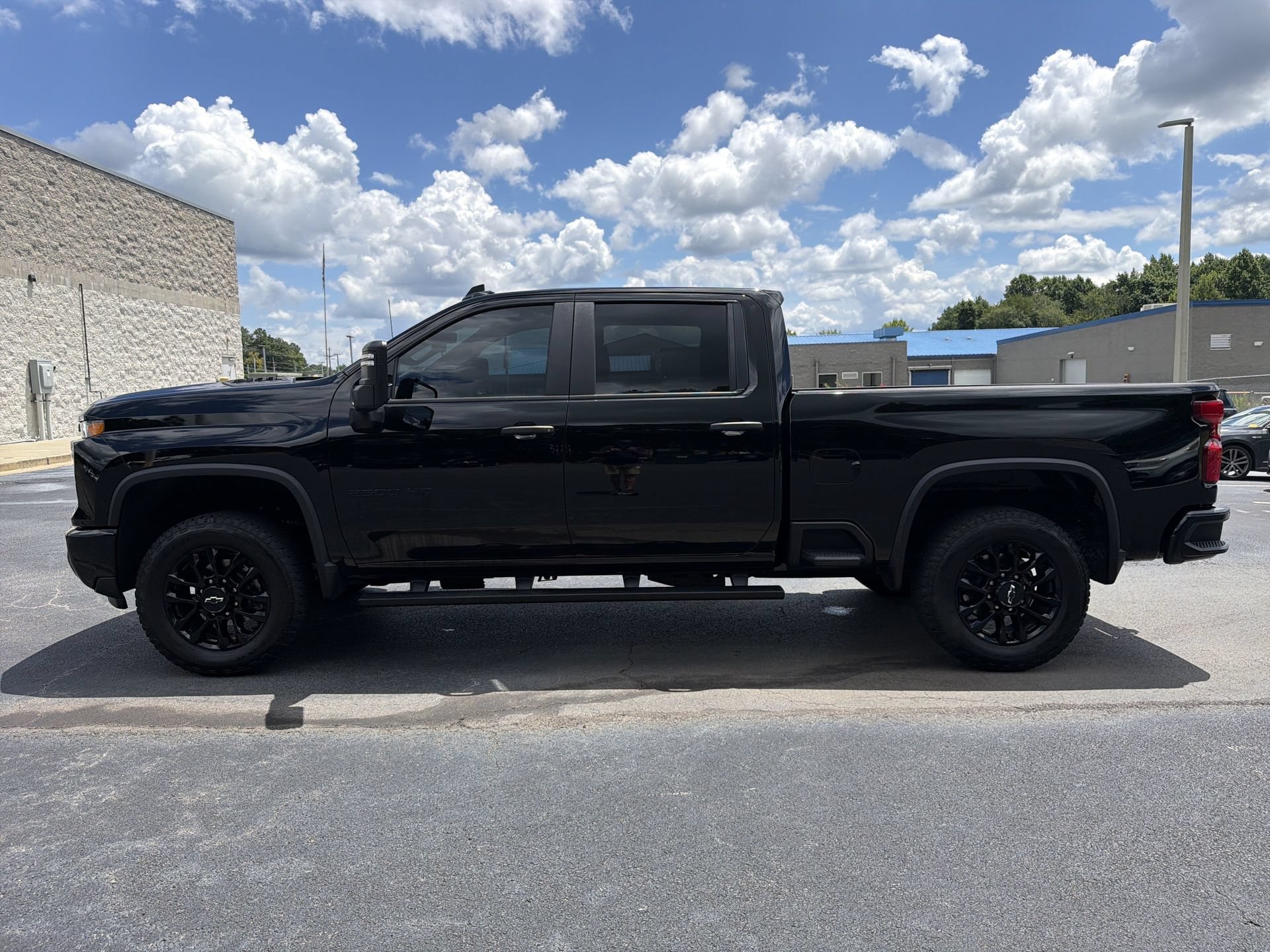Used 2025 Chevrolet Silverado 2500 Custom w/ Custom Value Package RWD image 12