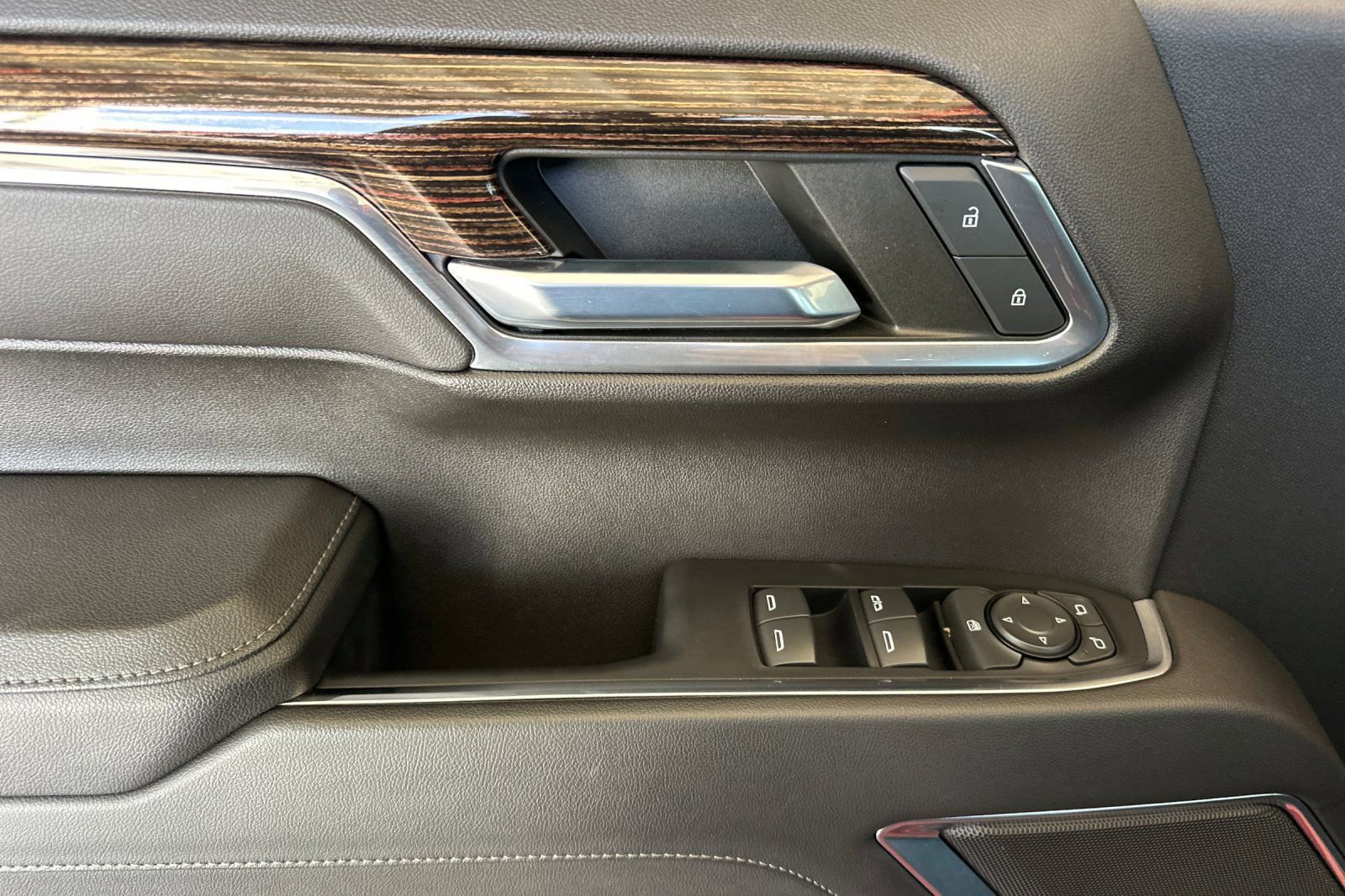 Used 2022 GMC Sierra 1500 Elevation w/ X31 Off-Road Package image 10