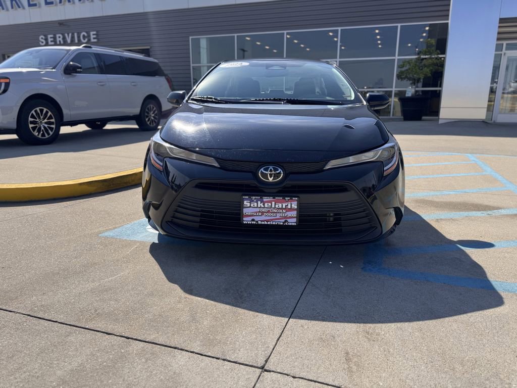 Used 2024 Toyota Corolla LE image 4