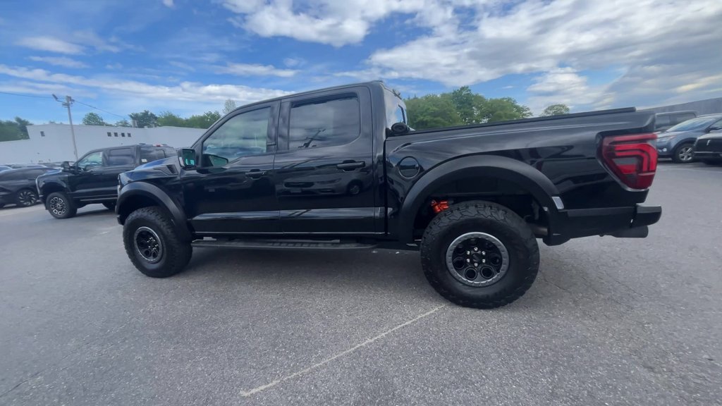 Certified 2025 Ford F150 Raptor AWD/4WD image 17