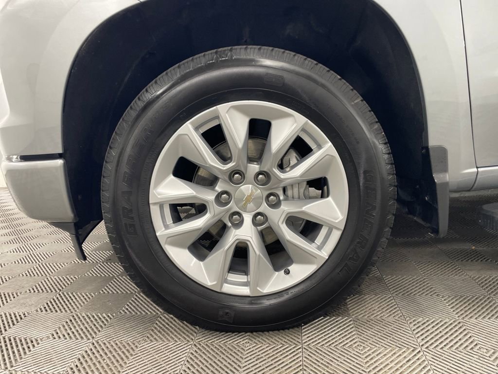 Used 2024 Chevrolet Silverado 1500 Custom image 13