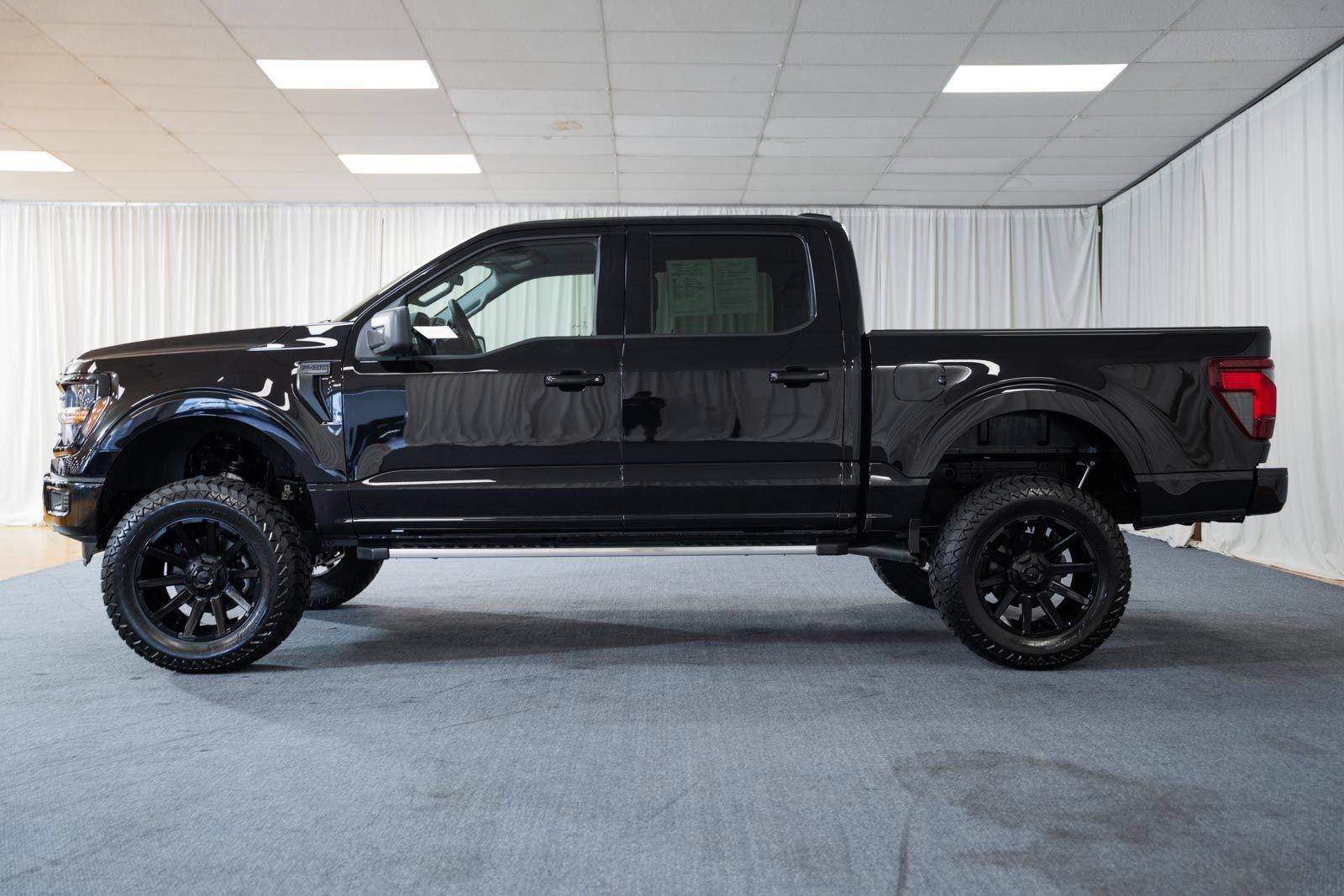 Certified 2025 Ford F150 XLT w/ Equipment Group 301A Standard AWD/4WD image 5