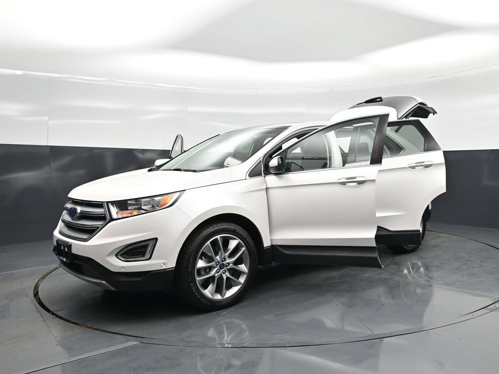 Certified 2018 Ford Edge Titanium w/ Equipment Group 302A AWD/4WD image 30