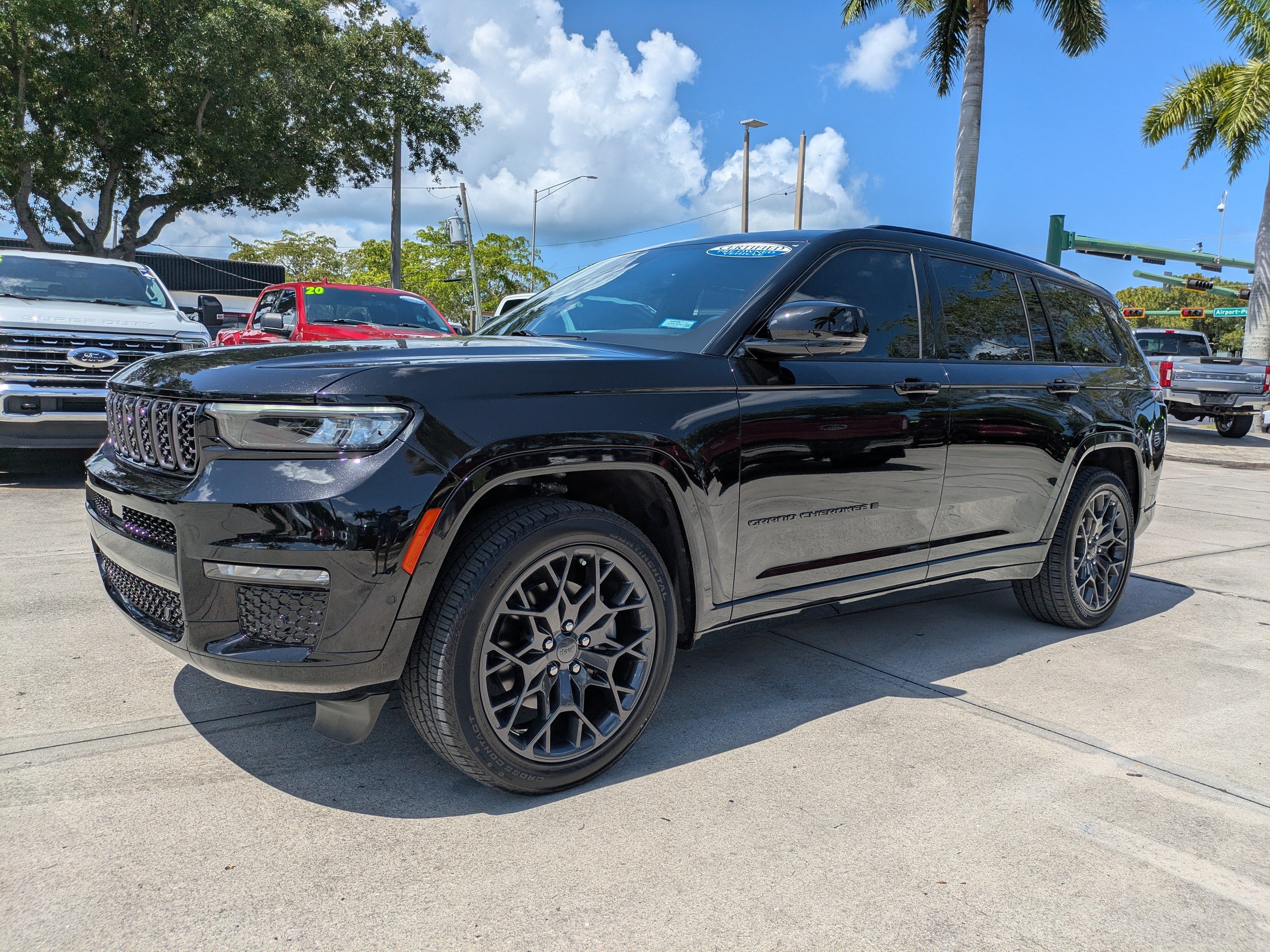 Used 2025 Jeep Grand Cherokee L Summit w/ Obsidian Package AWD/4WD image 7
