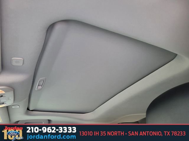 Used 2023 Toyota Highlander XLE FWD image 19