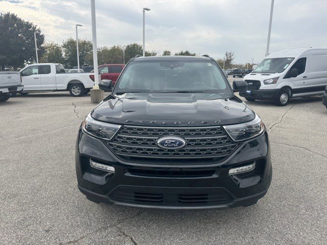 Certified 2023 Ford Explorer XLT w/ Equipment Group 202A image 8