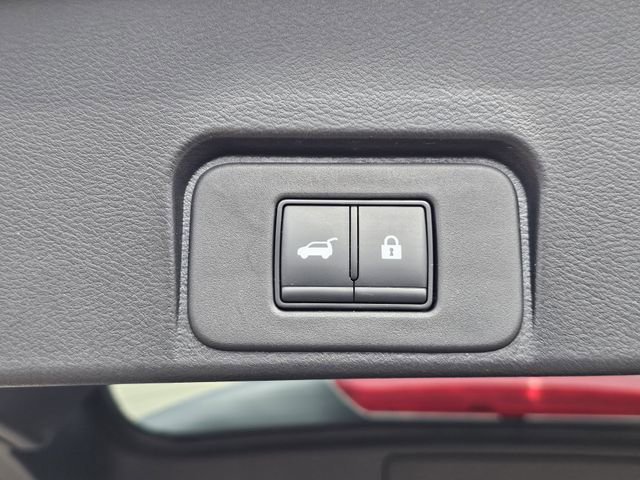 Used 2023 Nissan Rogue SL w/ SL Premium Package image 31