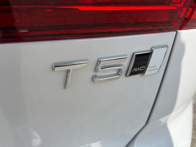 Used 2021 Volvo XC60 T5 Momentum w/ Protection Package Premier AWD/4WD image 22