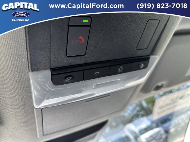 Used 2025 Nissan Sentra SV FWD image 32