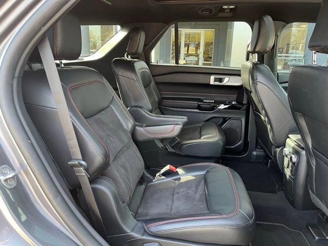 Certified 2022 Ford Explorer ST-Line w/ Class IV Trailer Tow Package image 35