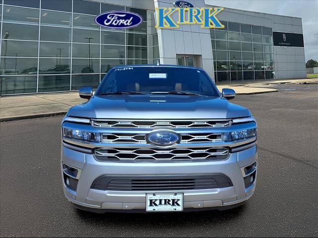 Certified 2024 Ford Expedition Platinum RWD image 4