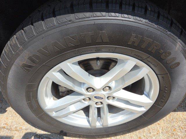 Certified 2022 Ford Explorer XLT w/ Equipment Group 202A AWD/4WD image 21