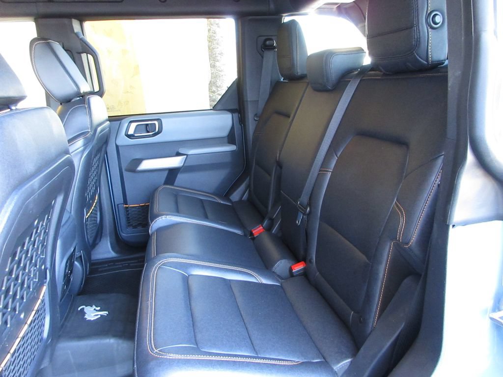 Certified 2023 Ford Bronco Badlands w/ Sasquatch Package AWD/4WD image 24