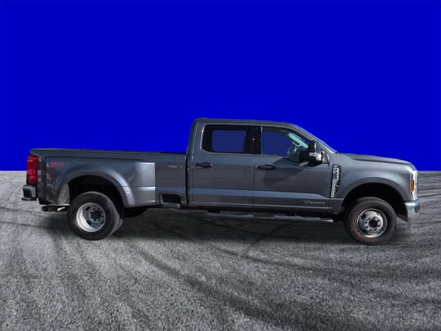 Certified 2026 Ford F350 XLT w/ FX4 Off-Road Package AWD/4WD image 3