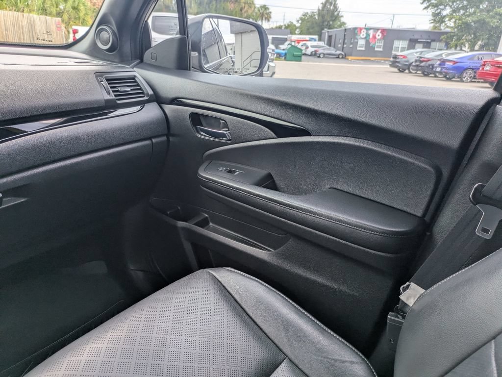 Used 2020 Honda Passport Touring image 17