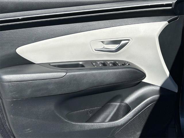 Used 2024 Hyundai Tucson SE image 24