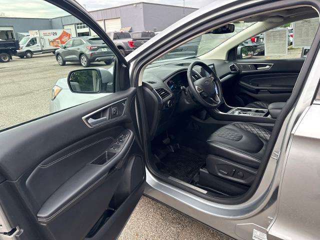 Certified 2024 Ford Edge Titanium w/ Equipment Group 301A AWD/4WD image 6