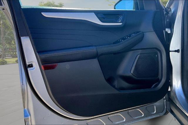 Certified 2022 Ford Escape SE w/ Cold Weather Package FWD image 22