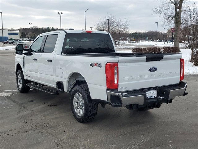 Certified 2024 Ford F250 XLT image 4