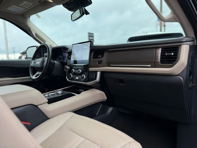 Certified 2024 Ford Expedition Limited image 19