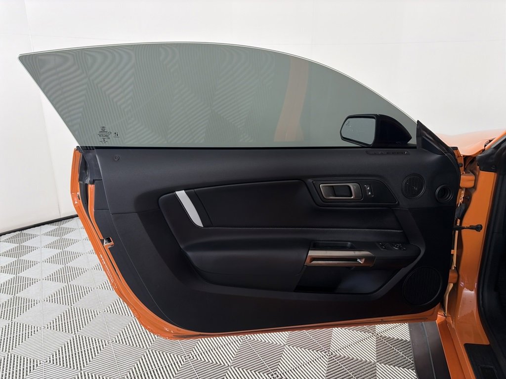 Certified 2020 Ford Mustang Shelby GT500 w/ Technology Package image 10