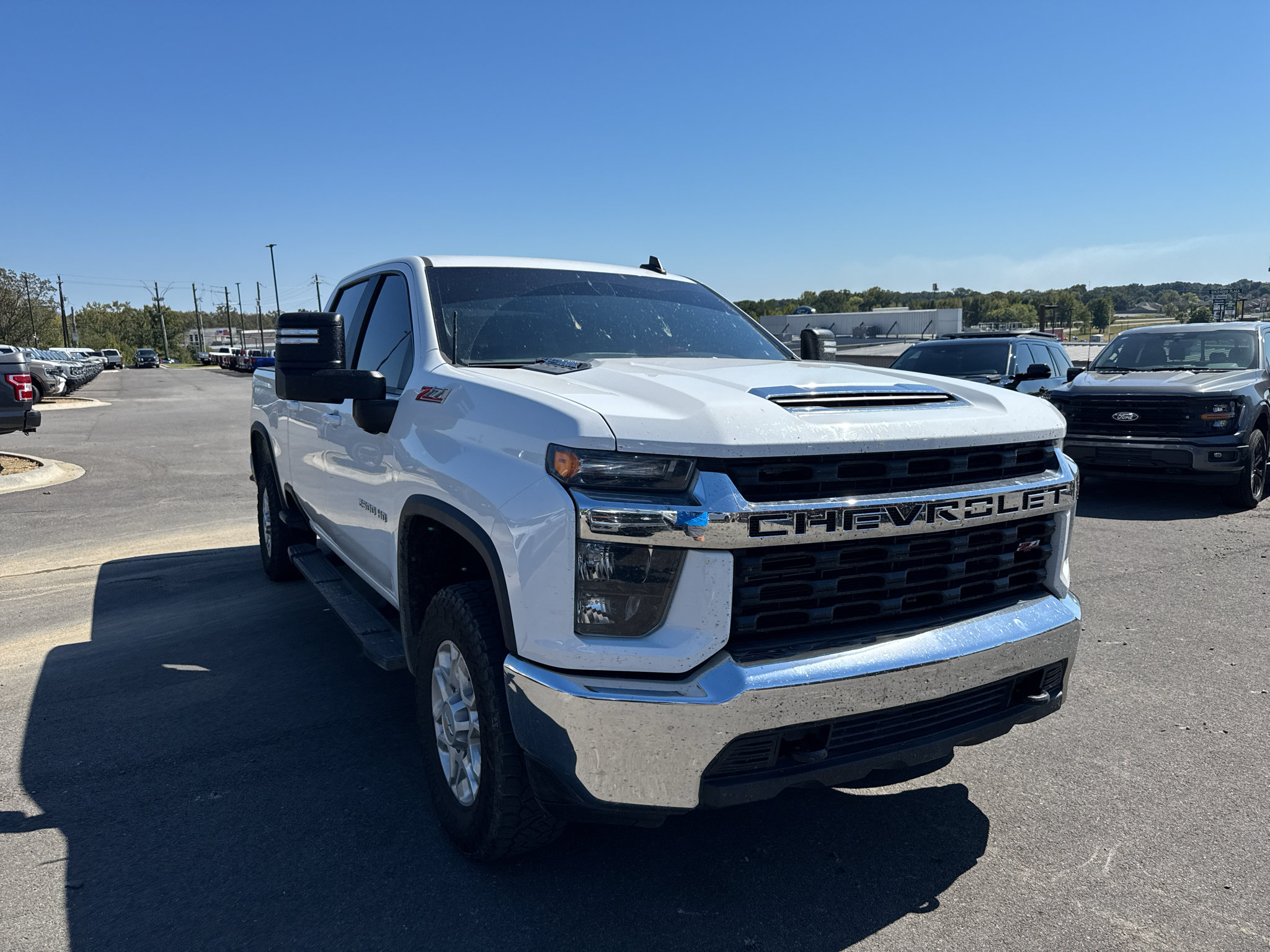 Used 2021 Chevrolet Silverado 2500 LT w/ Z71 Off-Road Package AWD/4WD image 3