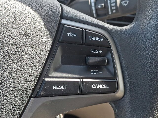 Used 2017 Hyundai Elantra SE FWD image 22