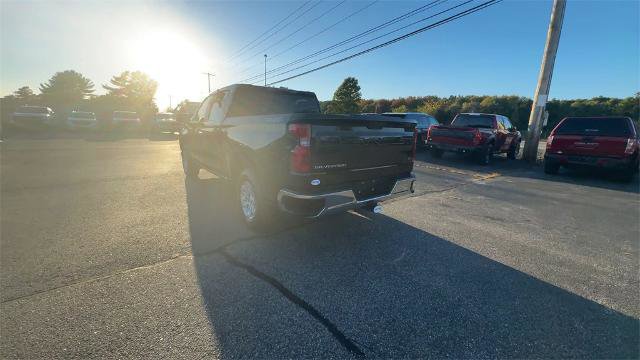 Used 2021 Chevrolet Silverado 1500 LT image 2