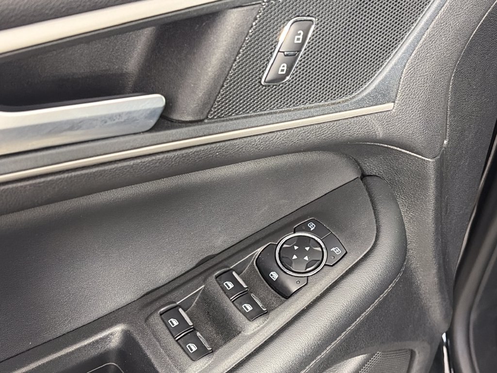 Certified 2024 Ford Edge SEL AWD/4WD image 25