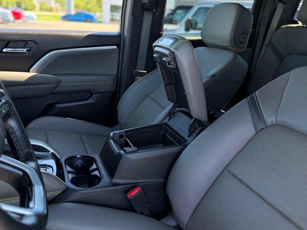 Used 2023 Chevrolet Colorado ZR2 w/ ZR2 Convenience Package III AWD/4WD image 25