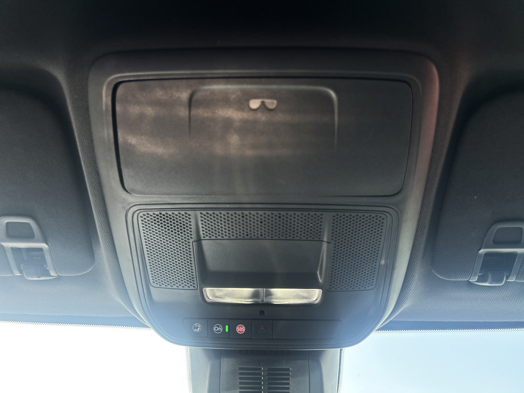 Used 2025 Chevrolet Equinox LT w/ Convenience Package II FWD image 18