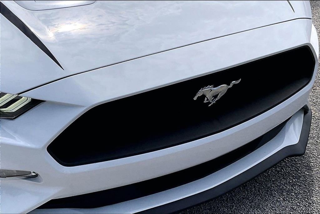 Certified 2018 Ford Mustang Coupe RWD image 27