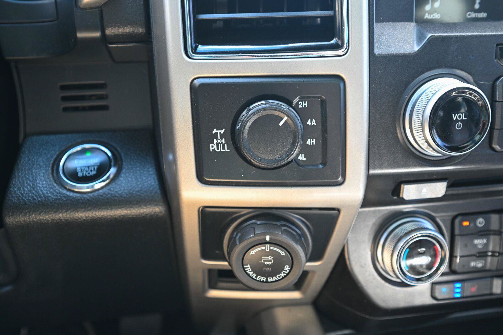 Certified 2018 Ford F150 Lariat w/ Equipment Group 502A Luxury AWD/4WD image 36
