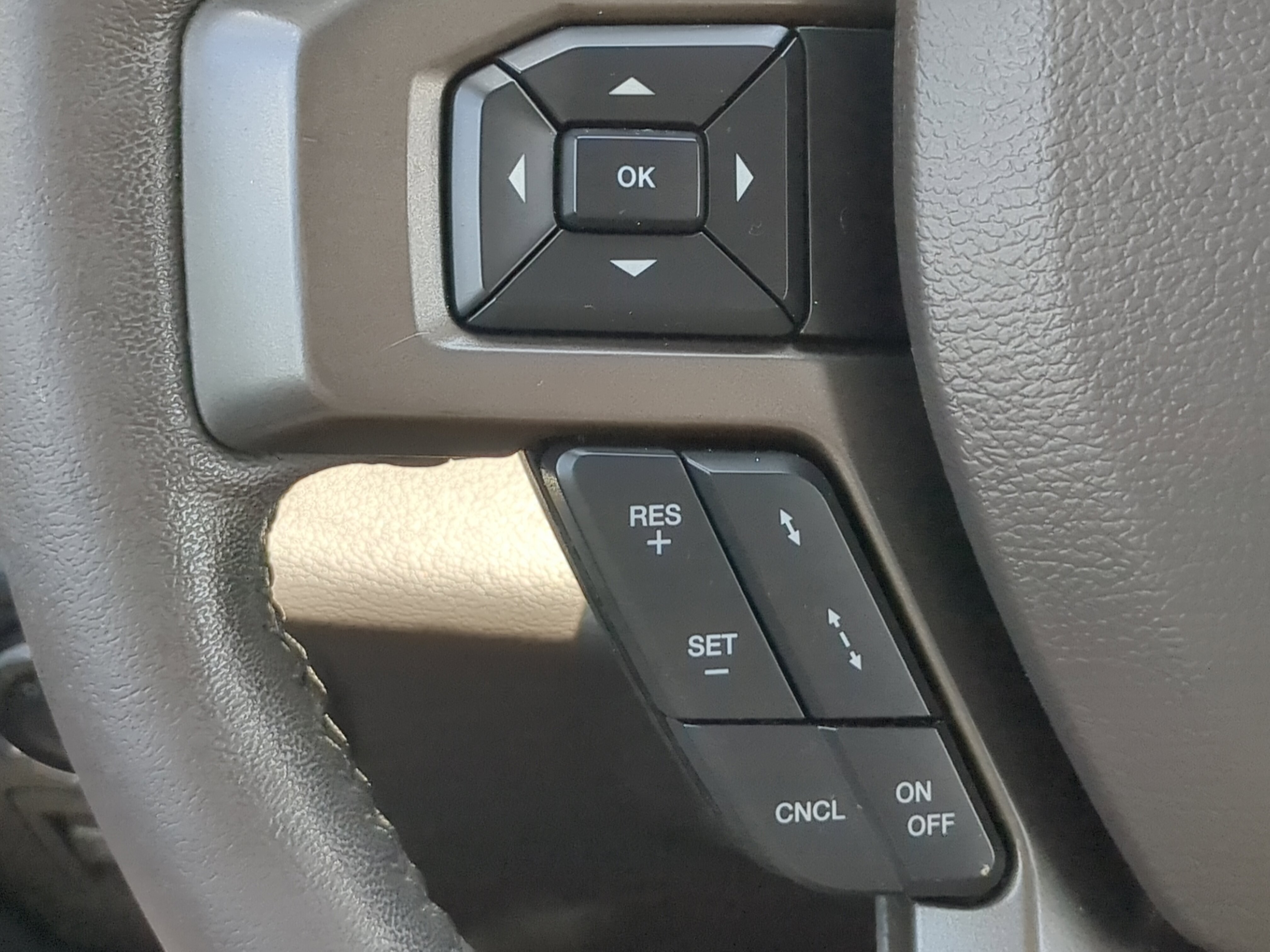 Certified 2019 Ford Expedition XLT w/ Equipment Group 202A RWD image 23