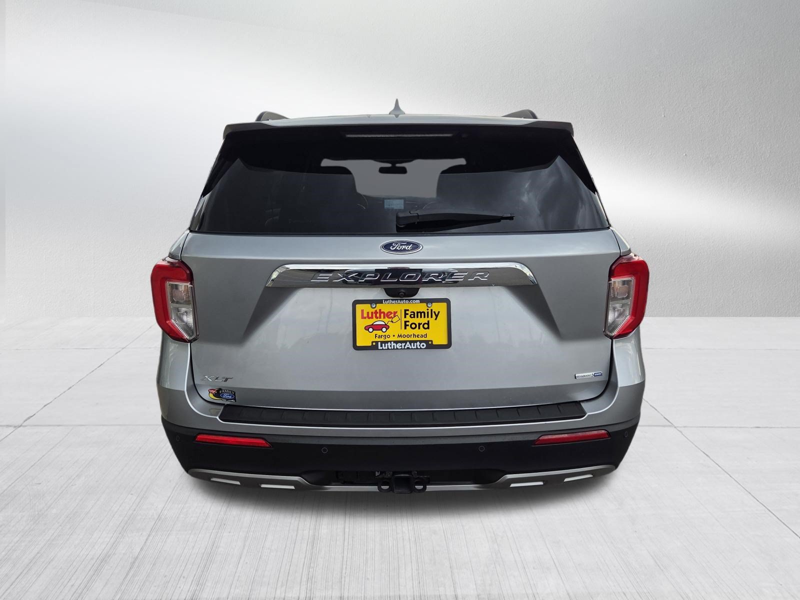 Certified 2020 Ford Explorer XLT w/ Equipment Group 202A AWD/4WD image 6